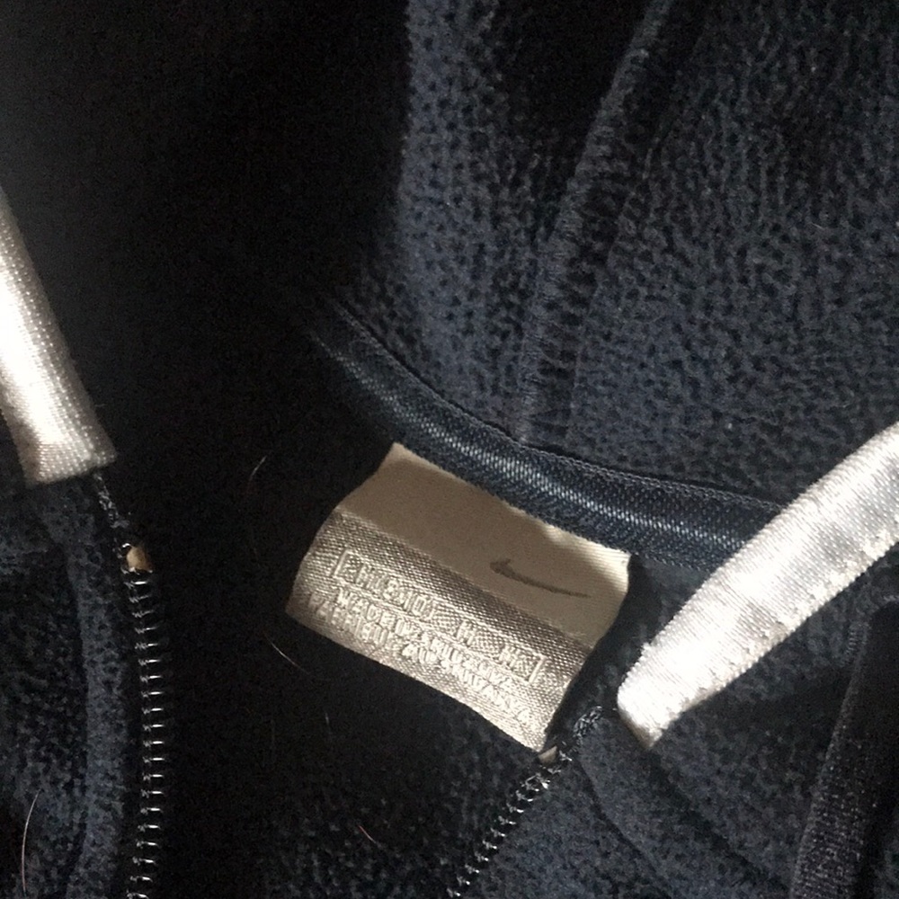 Zip up - Picture 4 of 4